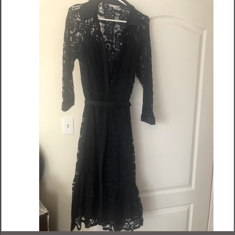 LACE DRESS - Picture 2 of 3